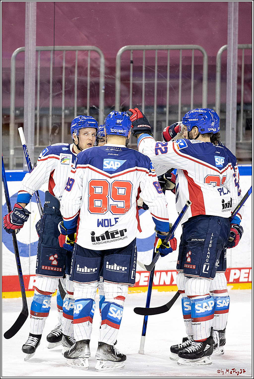 PENNY DEL;  Koelner Haie - Adler Mannheim; Koeln, 02.01.2022